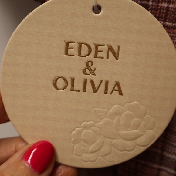 Eden & Olivia Ivory/Berry Plaid Button-Up Blouse With Ruffle Collar - Size L - Picture 5 of 14